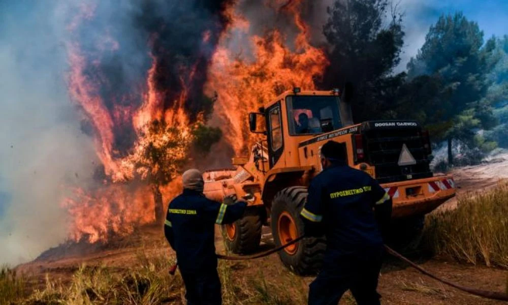 Η νύχτα που η Αττική σταμάτησε να «αναπνέει» – Ένας χρόνος από τη φωτιά στα Γεράνεια Όρη (βίντεο)